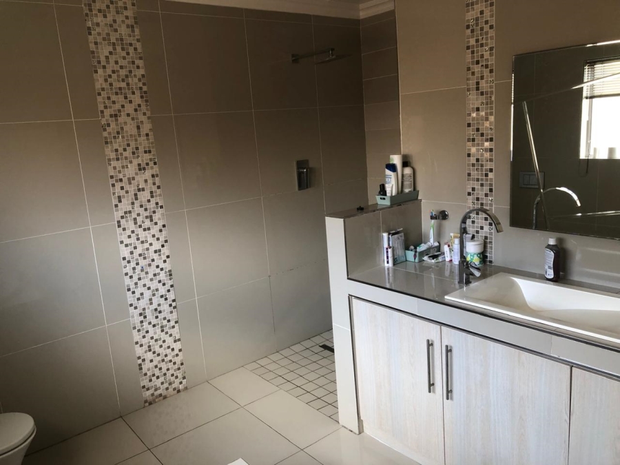 3 Bedroom Property for Sale in Nahoon Valley Park Eastern Cape